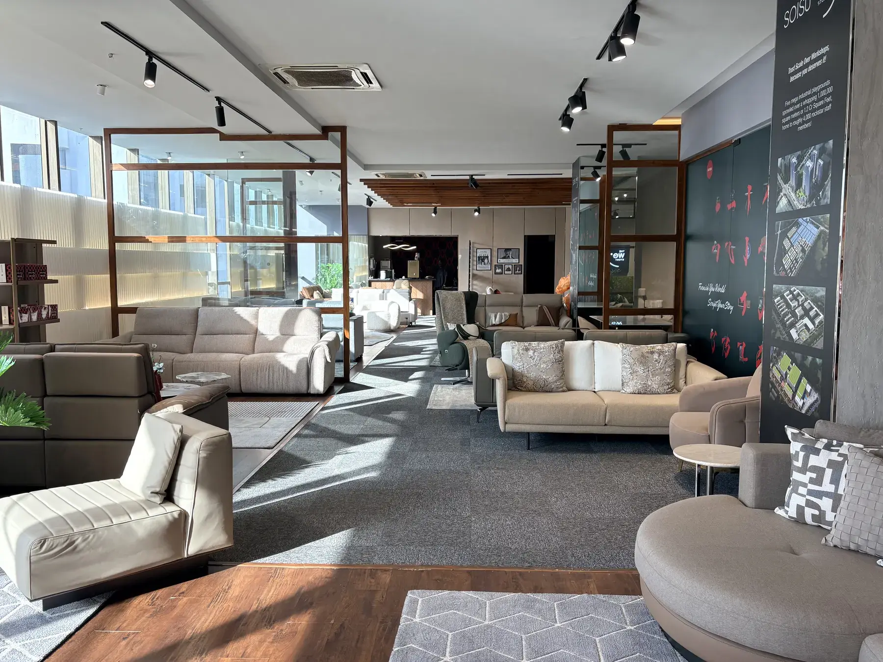Inside the Prabhadevi flagship.
