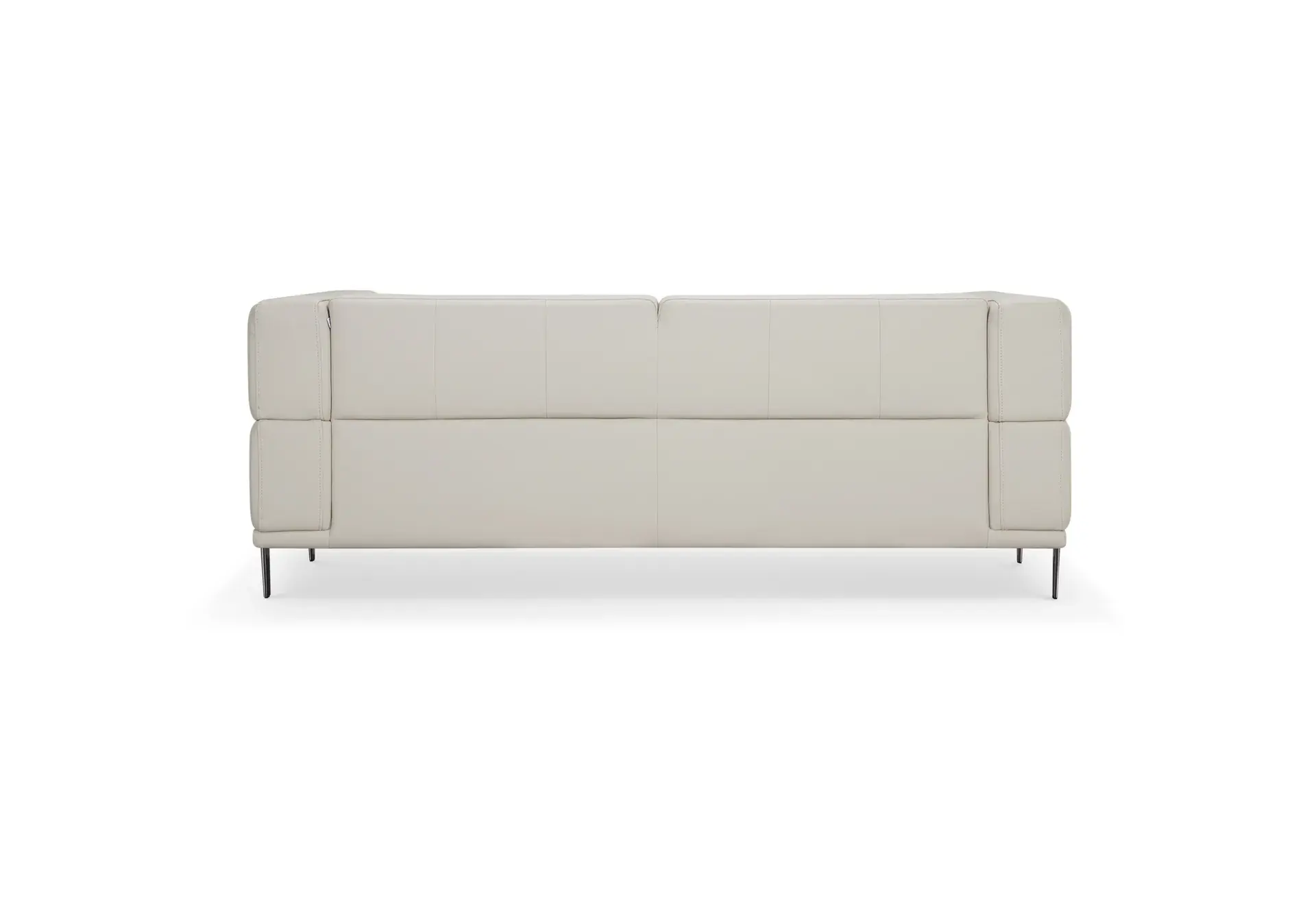 EA2352 Leather Sofa — lifestyle